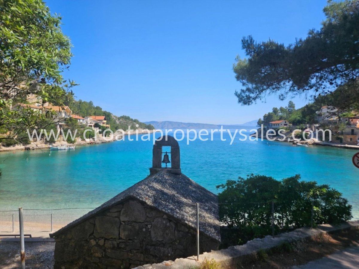 Terreno HVAR, 170.000 €
