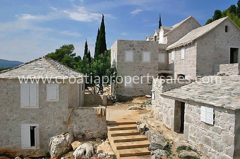 HVAR