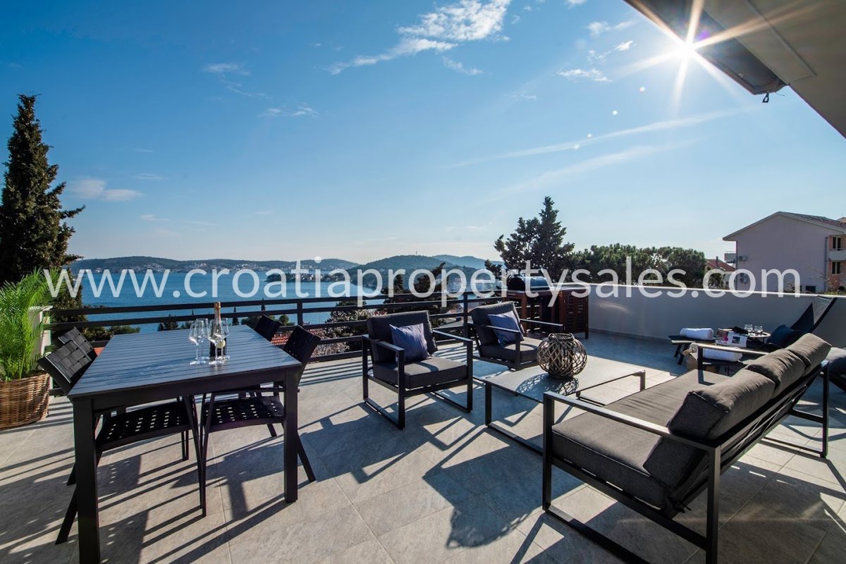 Casa ROGOZNICA, 830.000 €