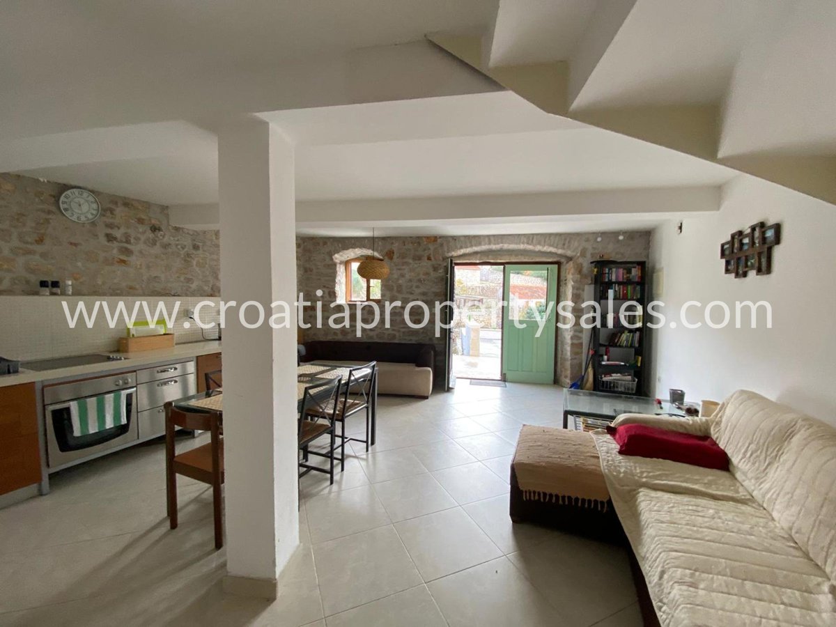 Appartamento BRAČ, 180.000 €