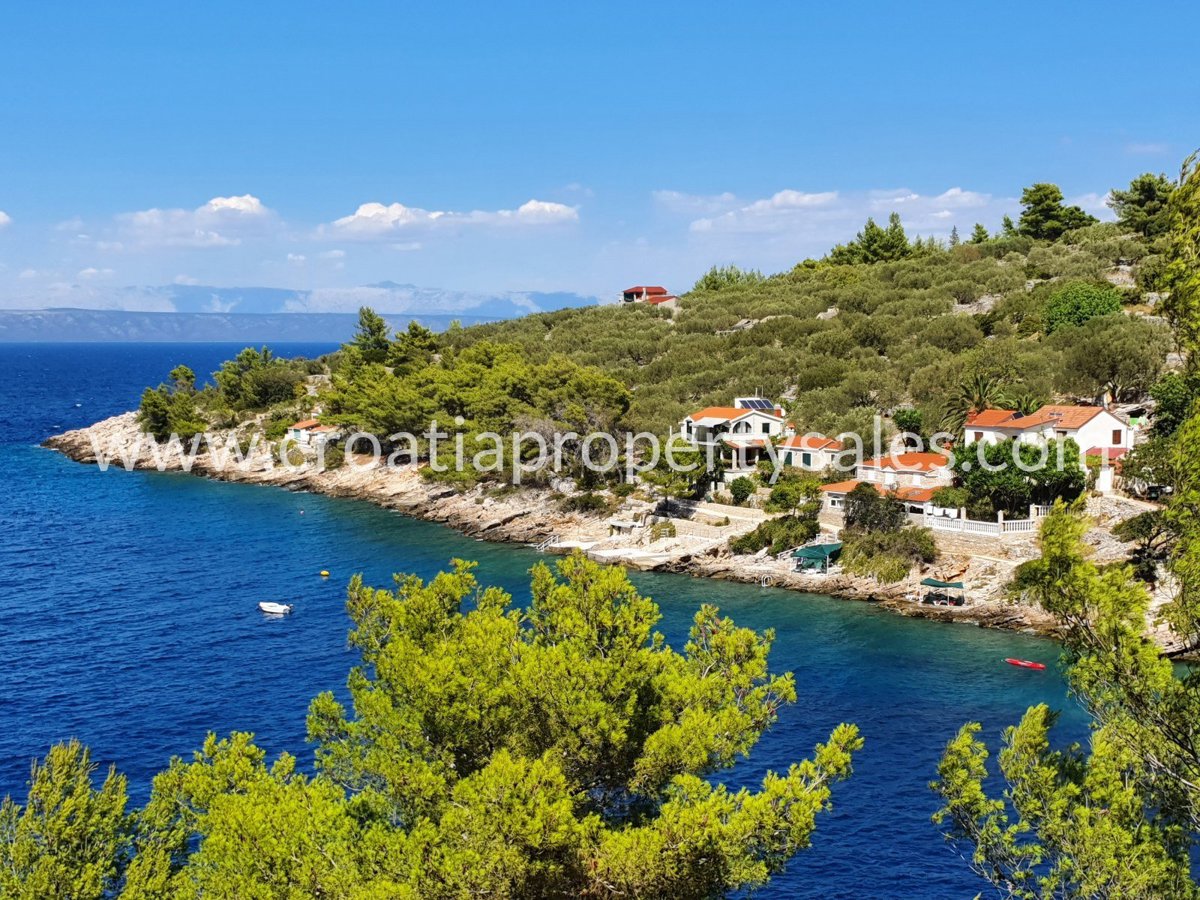 Участок KORČULA, 288.730 €