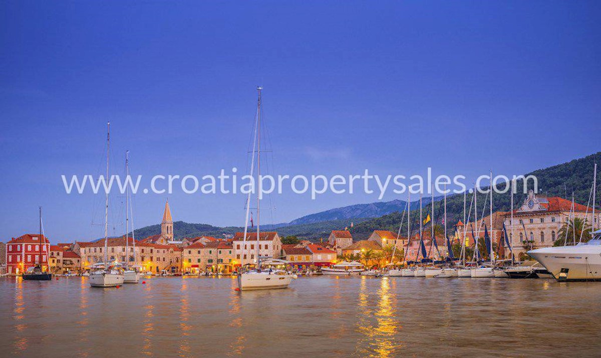 HVAR