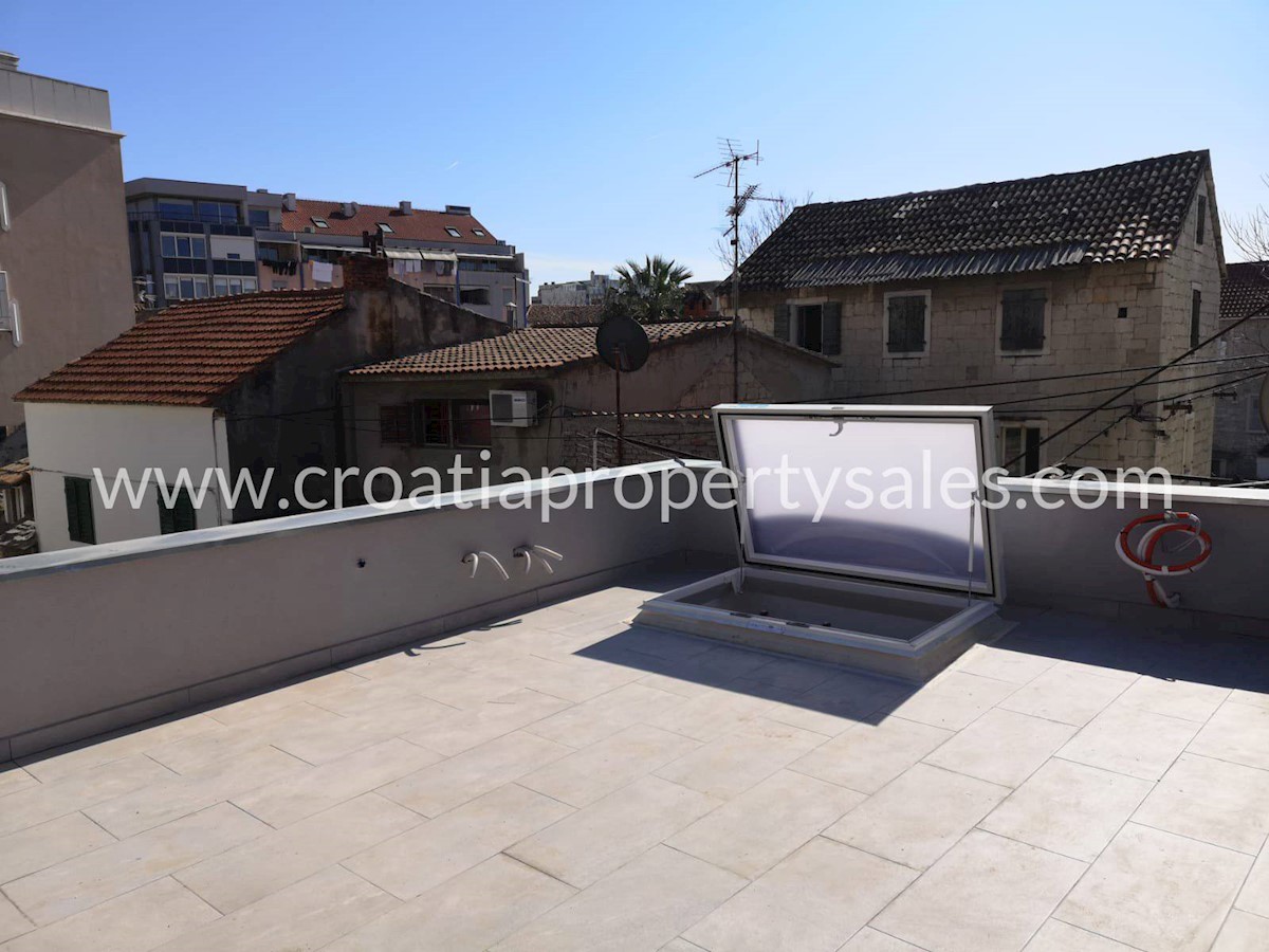 Дом SPLIT 205.000 € Продается Croatia Property Sales