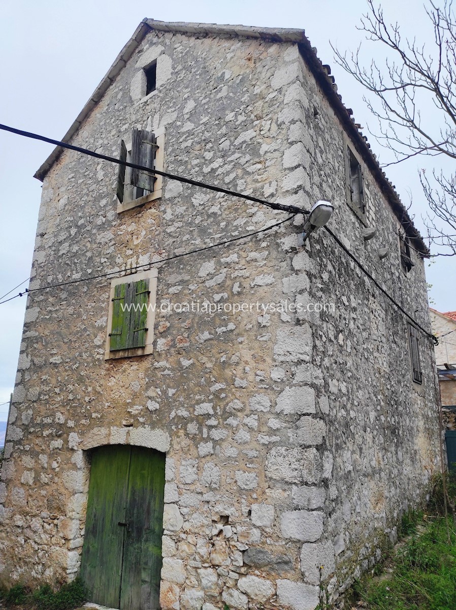 HVAR