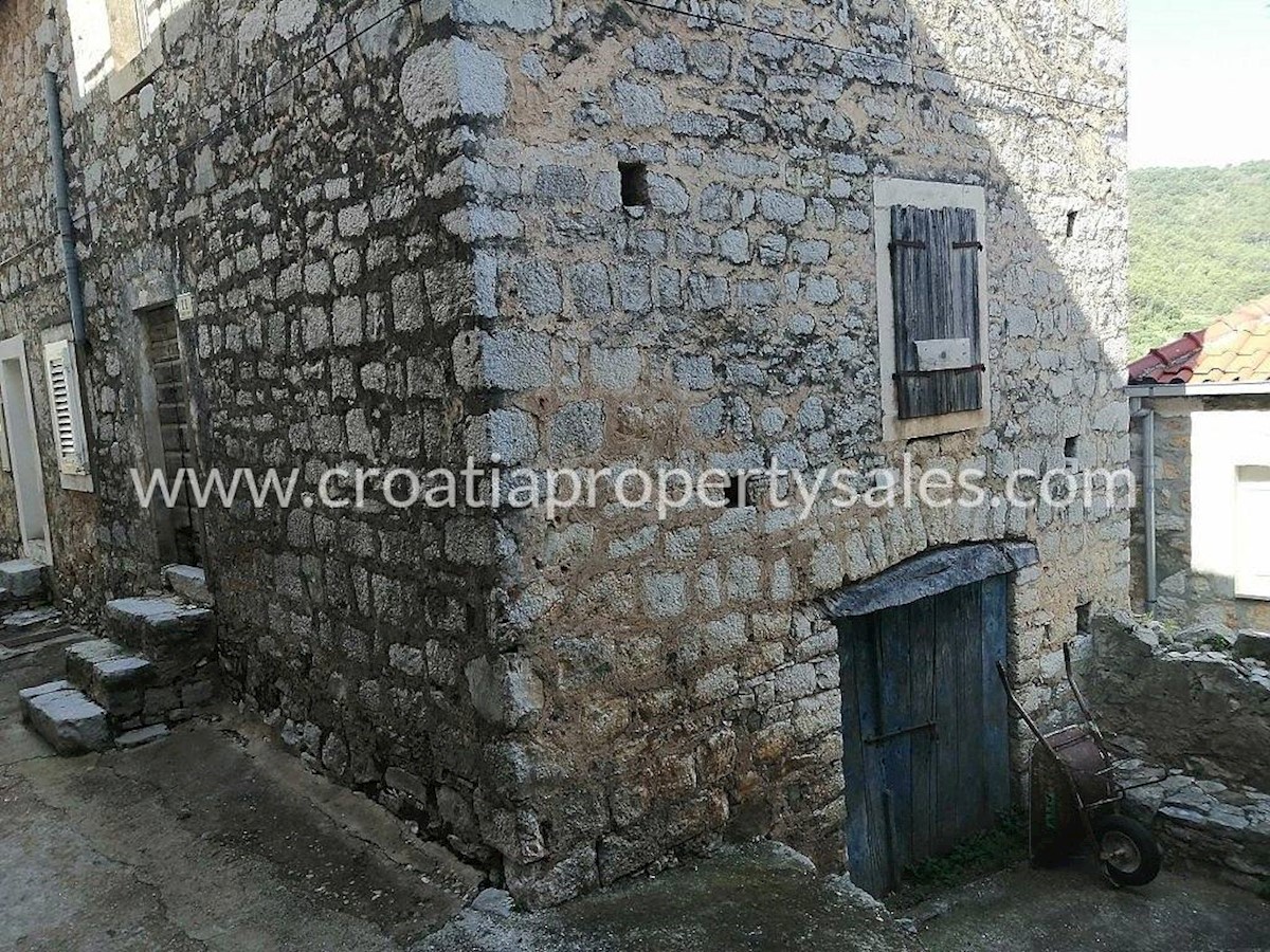 HVAR