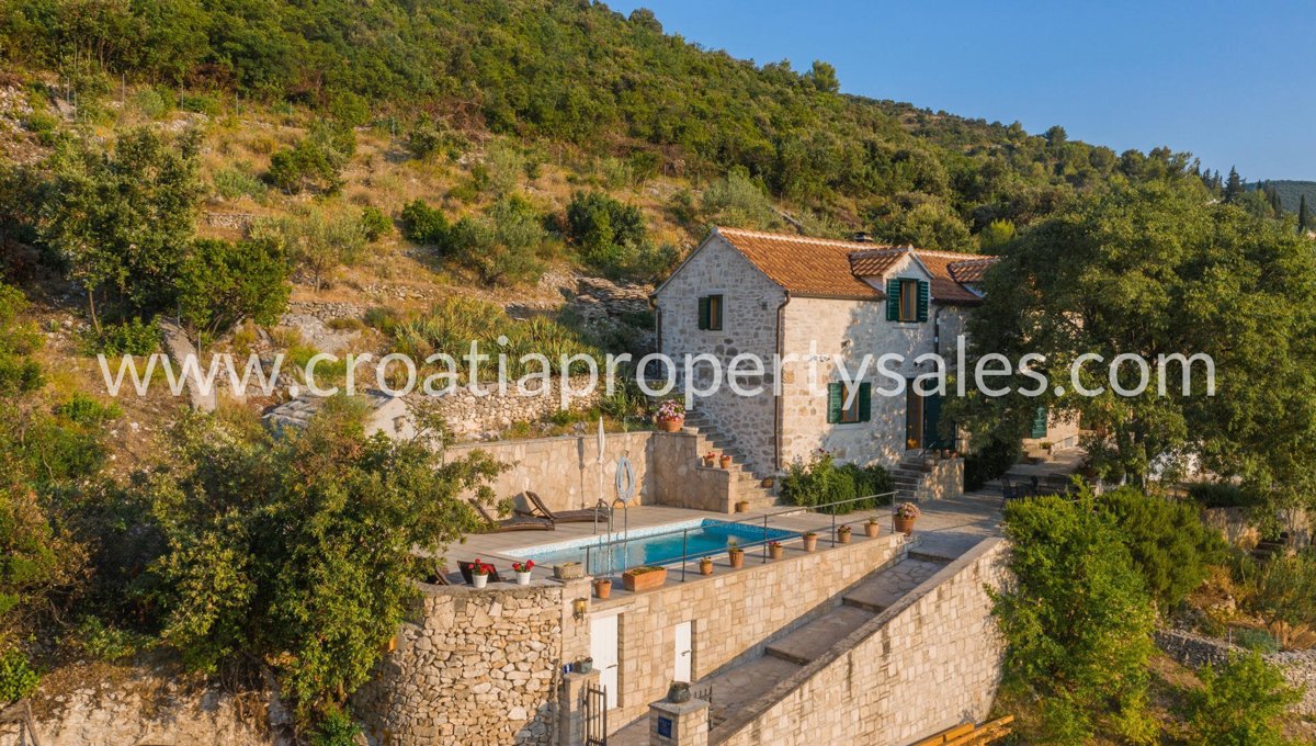 Дом BRAČ, 900.000 €