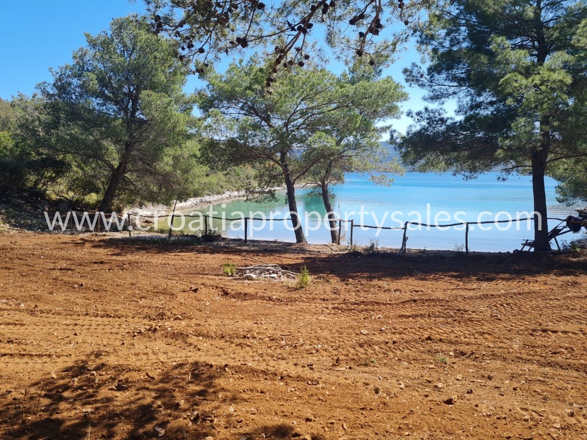 HVAR