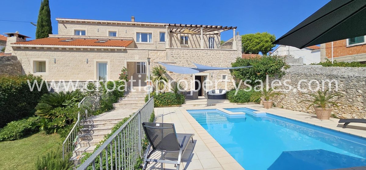 Дом BRAČ, 895.000 €