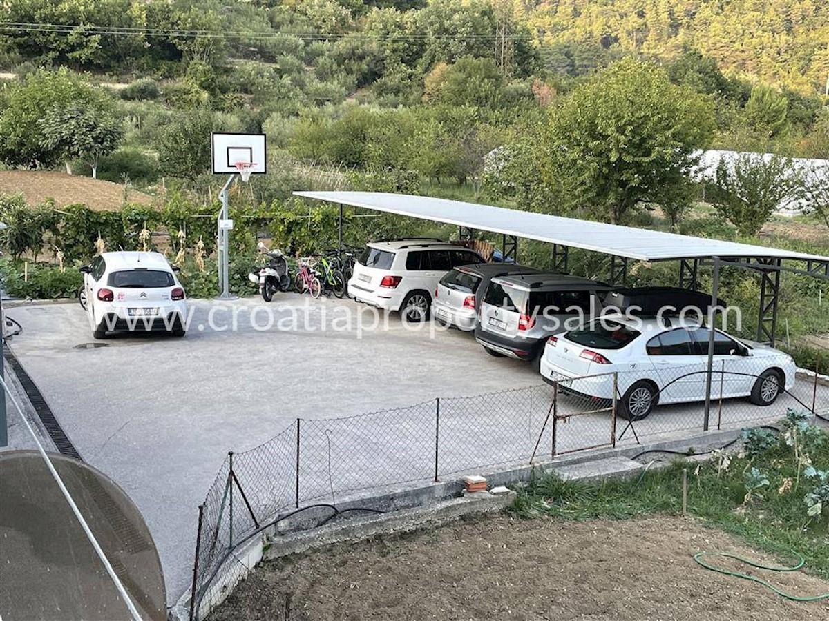 OMIŠ