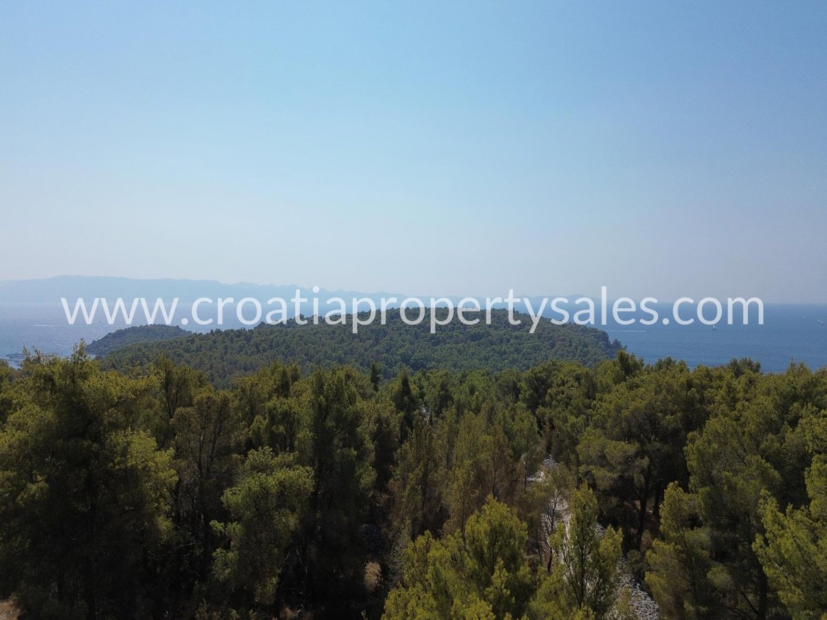 Pozemek Brač – 2