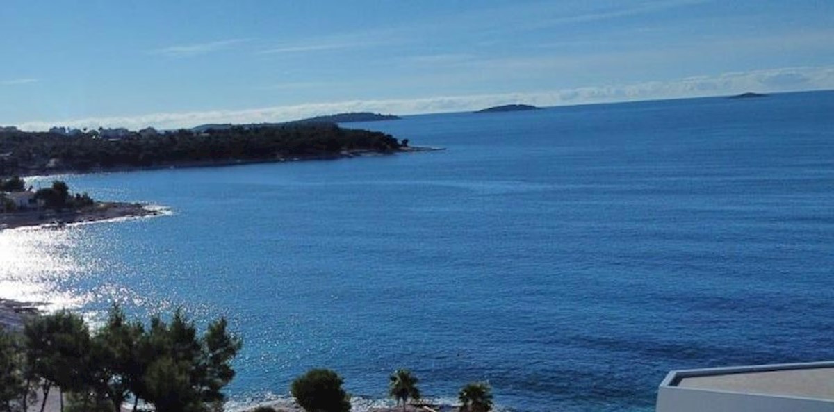 Дом PRIMOŠTEN, 411.030 €