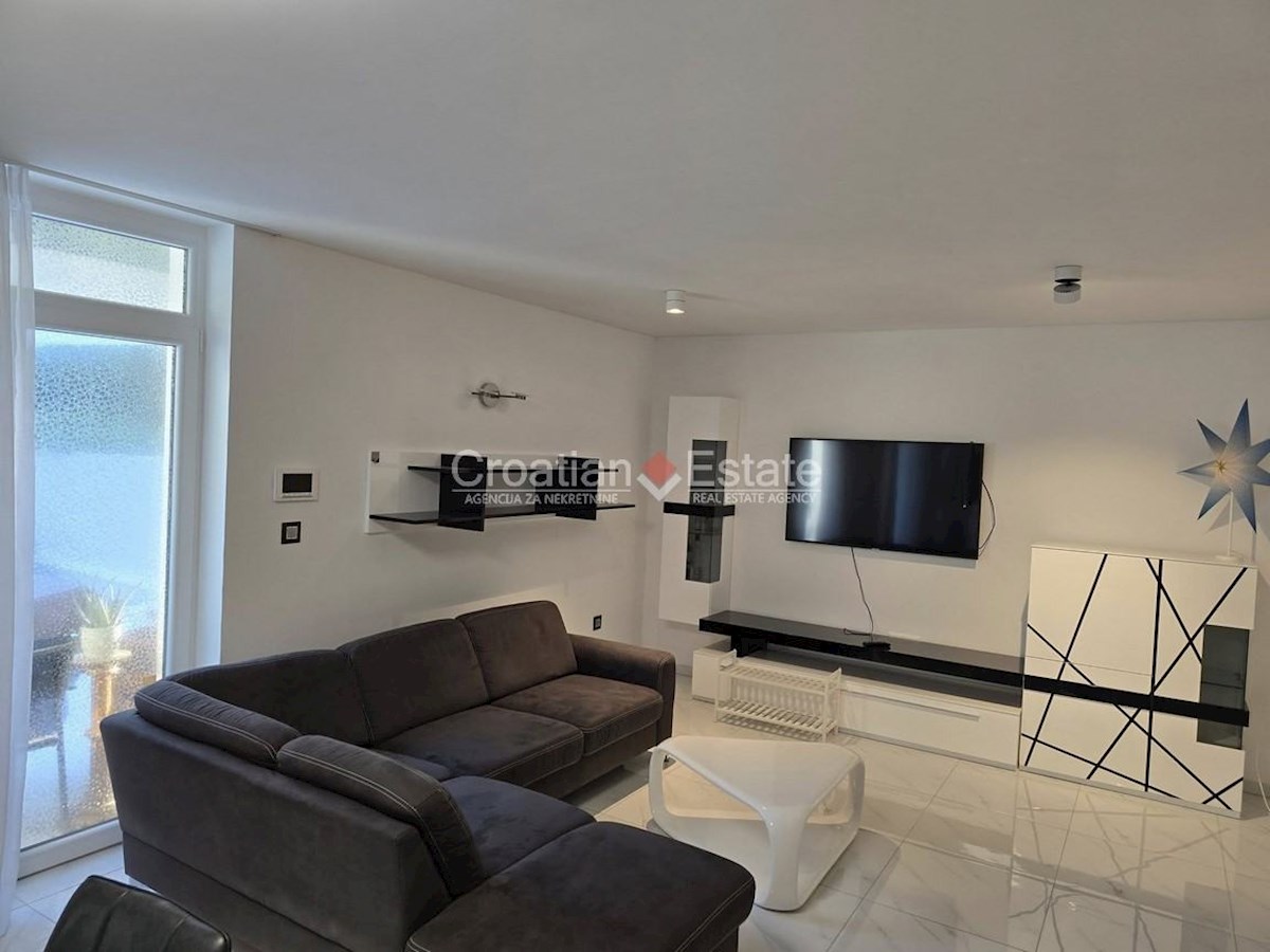 Квартира SPLIT, 1.600 €