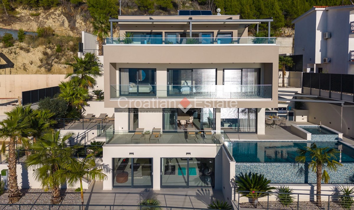 Casa OMIŠ, 2.350.000 €