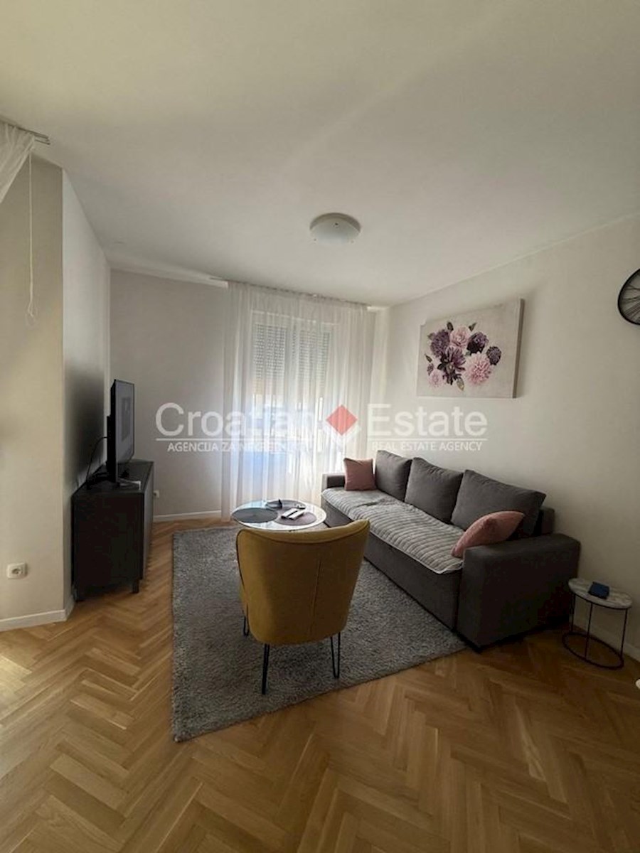 Квартира SPLIT, 1.100 €