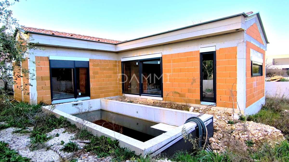 Дом LIŽNJAN, 260.000 €