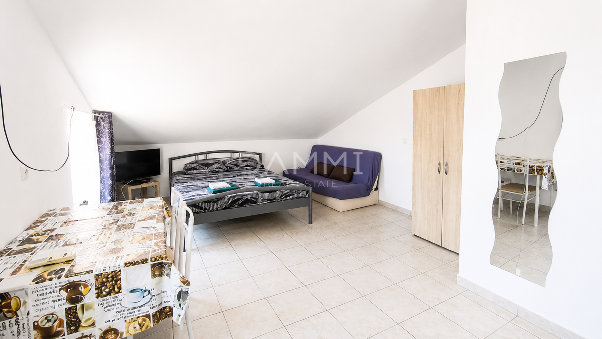Pula, centar, Stan sa 3 studio apartmana