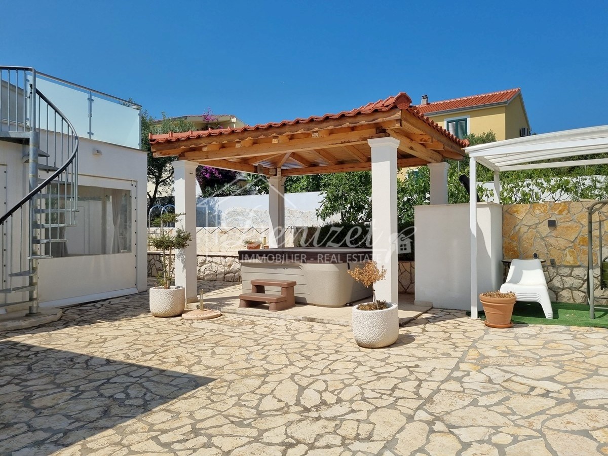 Дом ROGOZNICA, 550.000 €