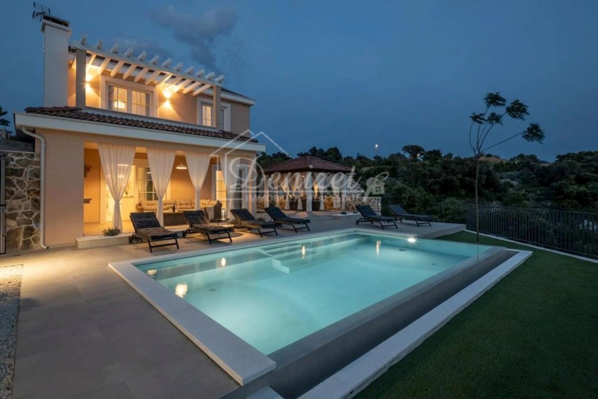 Дом ROGOZNICA, 1.300.000 €