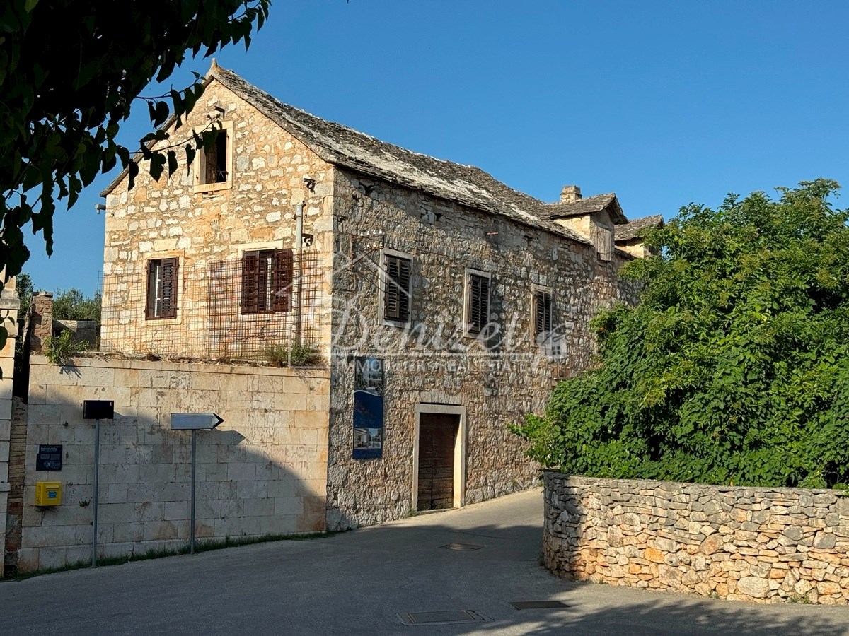 Дом BRAČ, 480.000 €