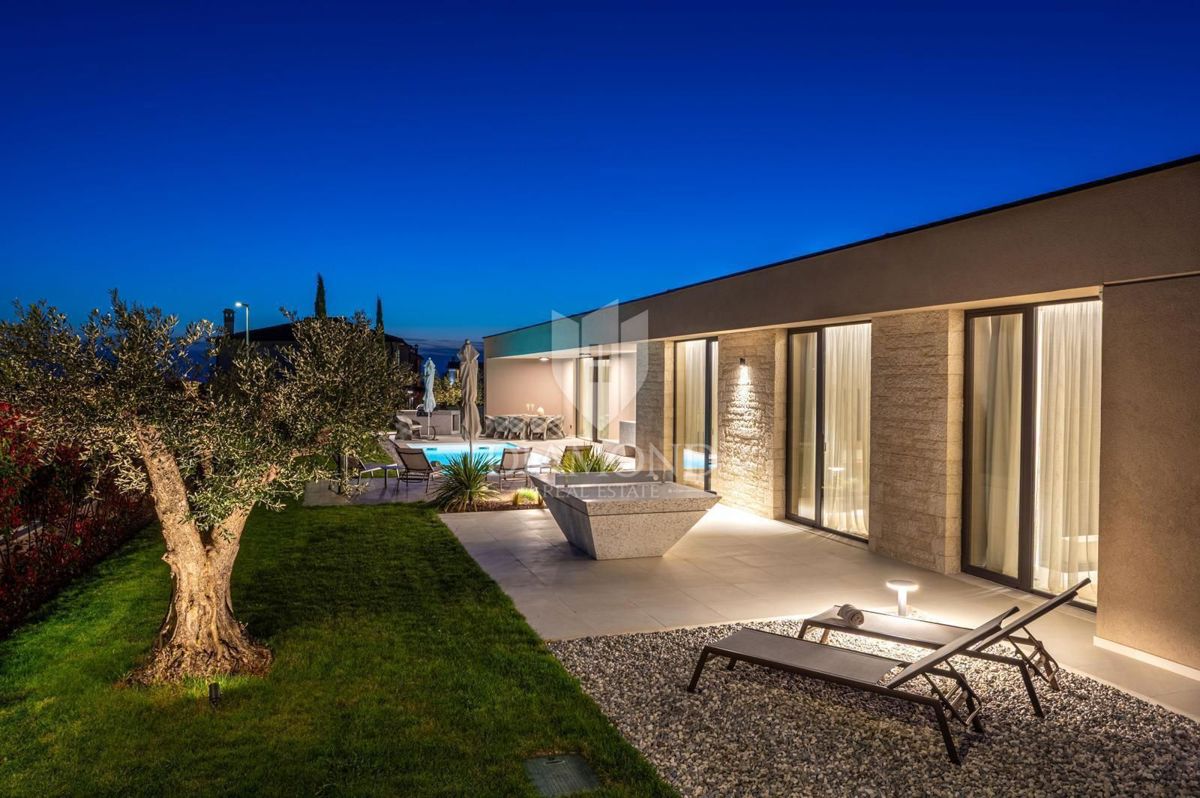 Дом POREČ, 1.350.000 €