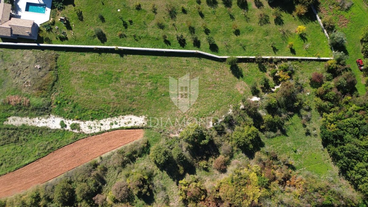 Terreno MARČANA, 76.860 €