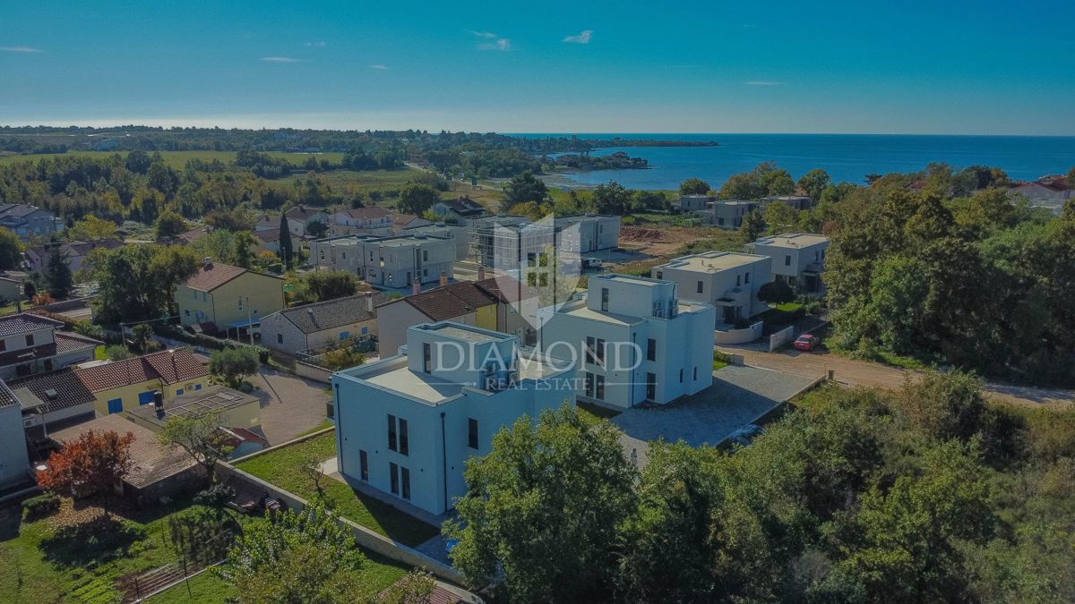 Дом NOVIGRAD, 590.000 €