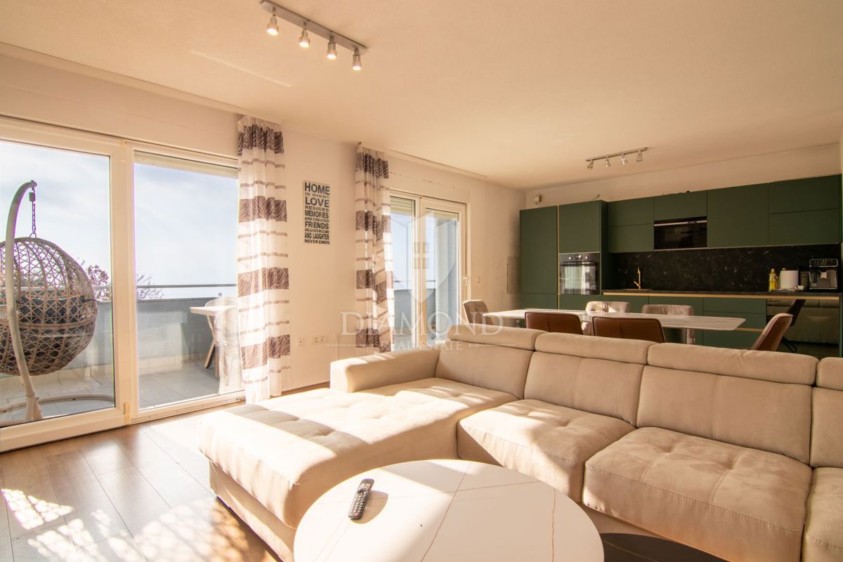 Квартира RIJEKA, 1.400 €