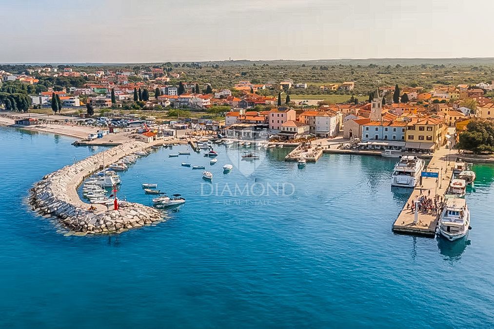Дом VODNJAN, 280.000 €