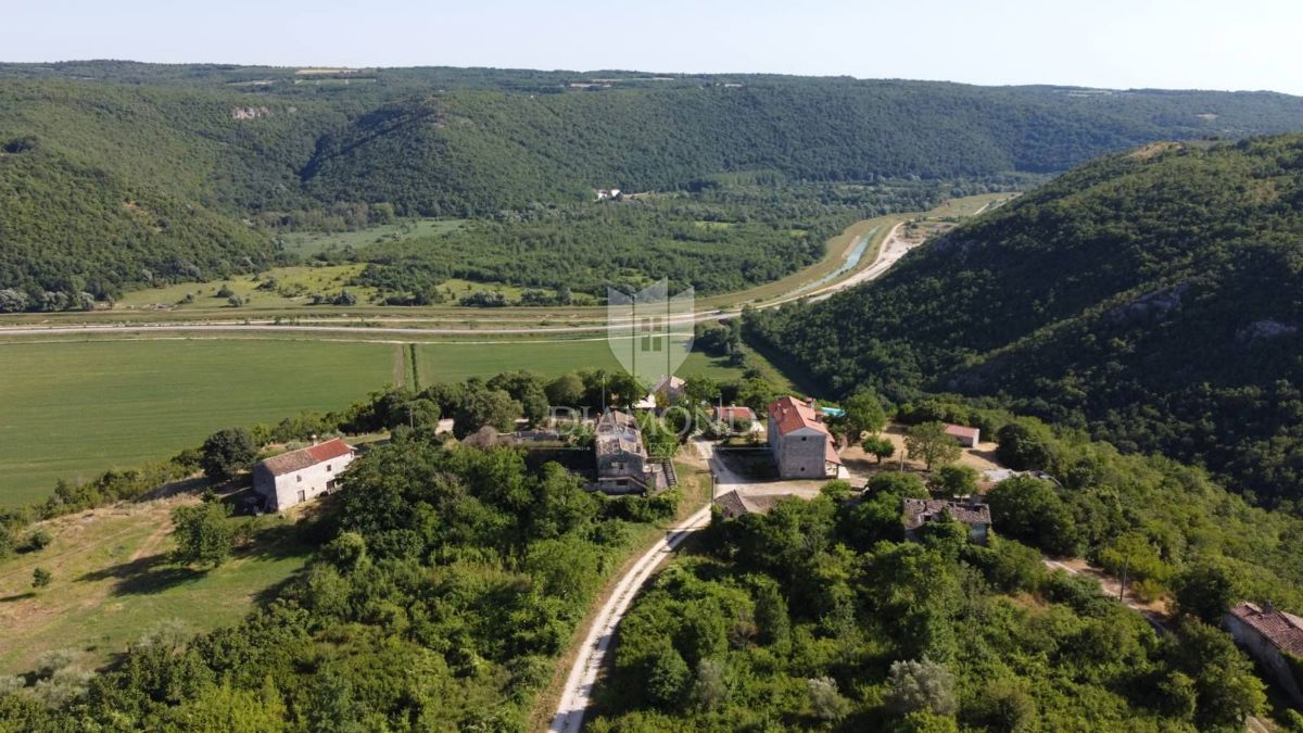 GROŽNJAN