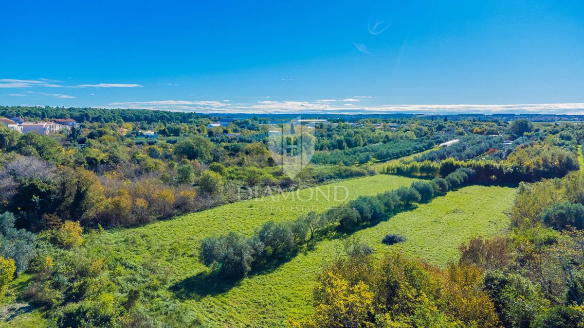 Участок UMAG, 175.000 €