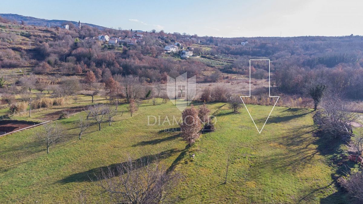 Участок MOTOVUN, 80.000 €