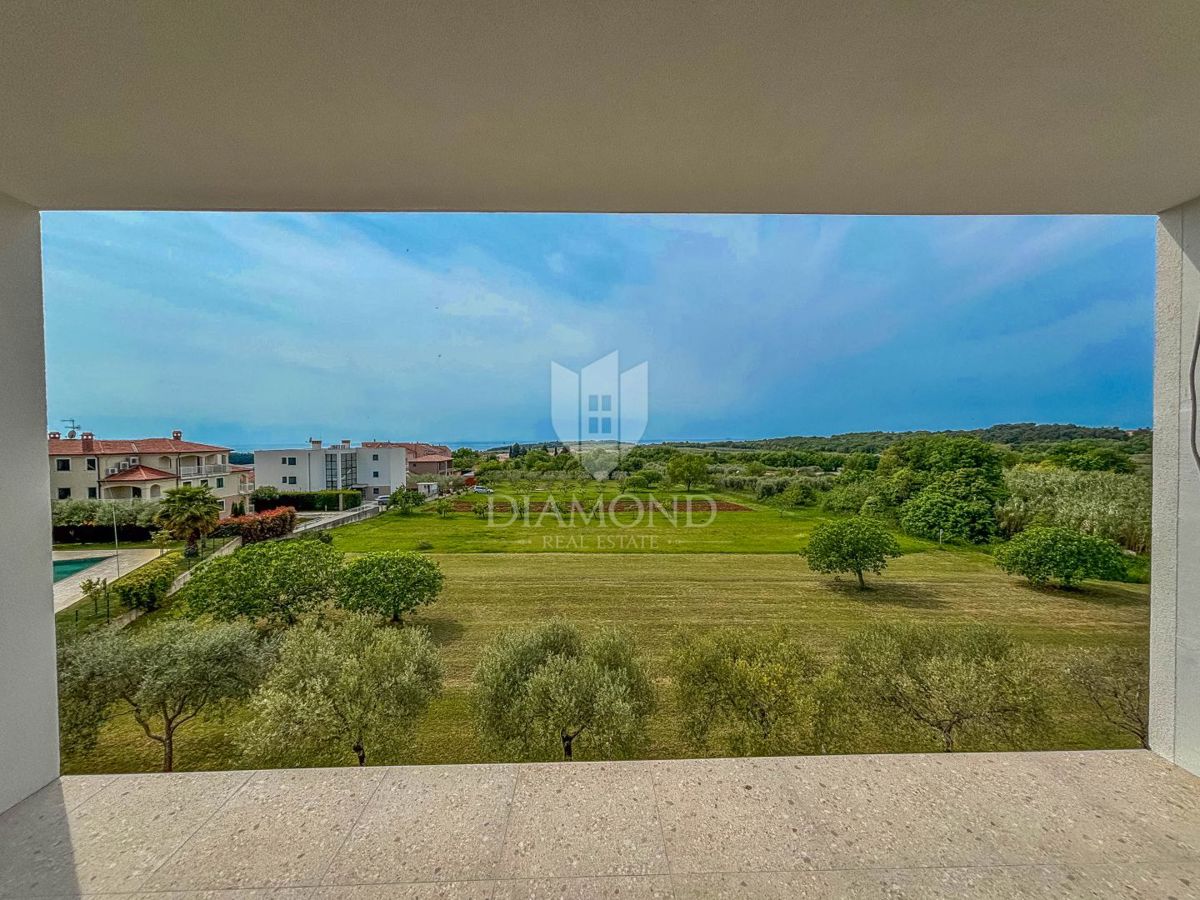 Novigrad, novogradnja, moderan stan s pogledom na more!