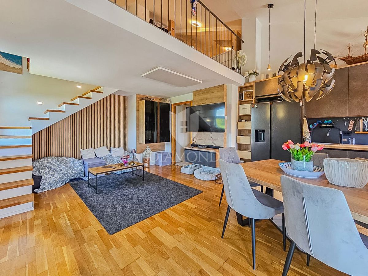 Eksluzivno! Novigrad, predivan stan 76 m² na 700 m do mora!