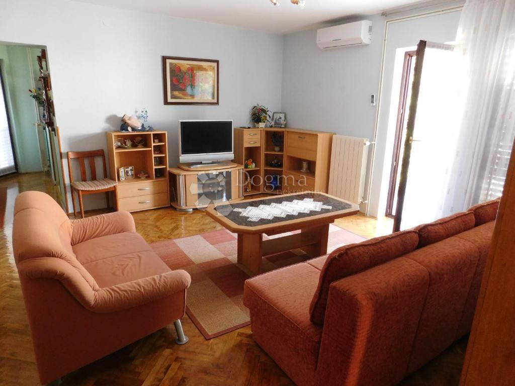 PJEŠČANA UVALA