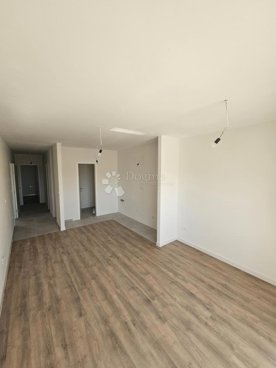 KAŠTEL SUĆURAC
