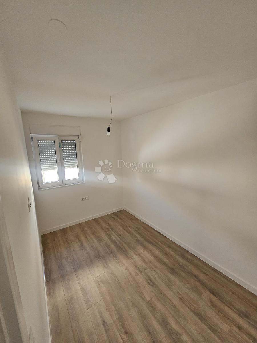 KAŠTEL SUĆURAC