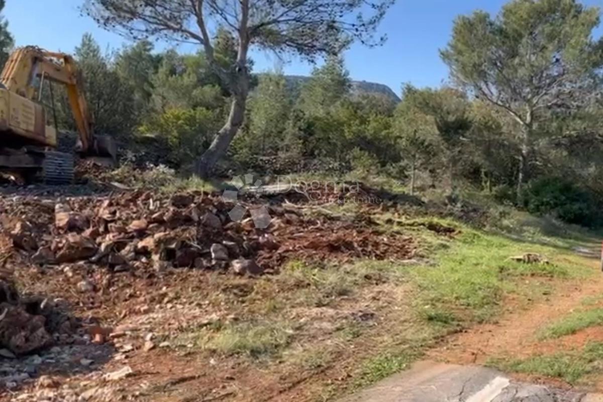 Участок JELSA, 275.000 €