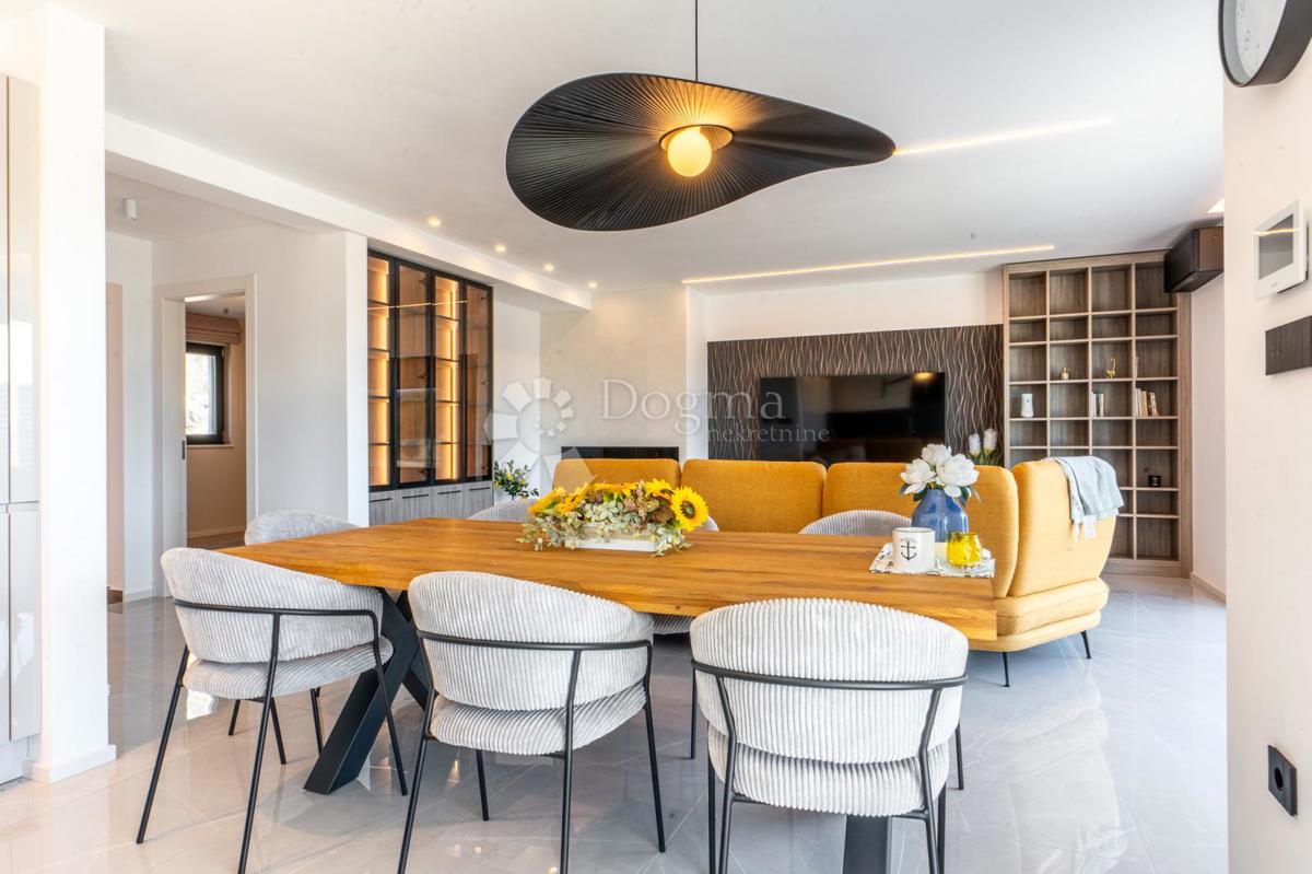 KOSTRENA SVETA LUCIJA