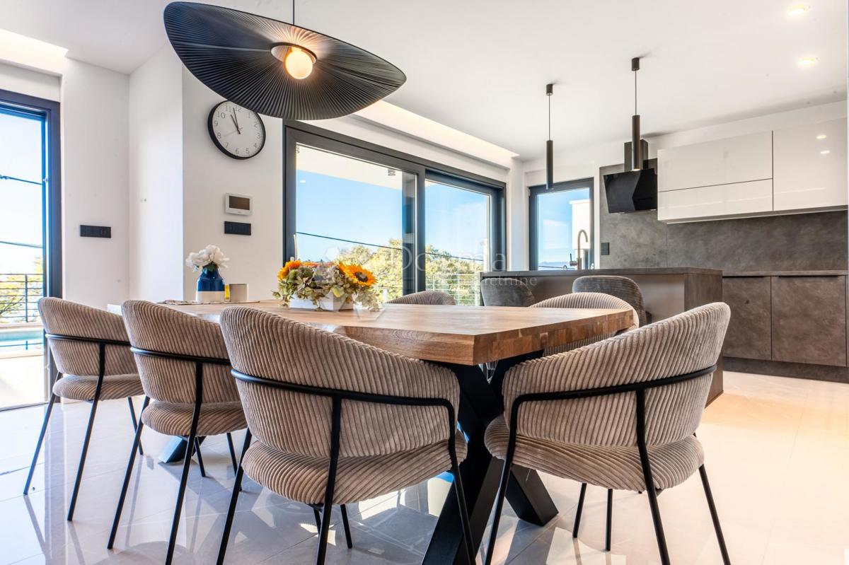 KOSTRENA SVETA LUCIJA