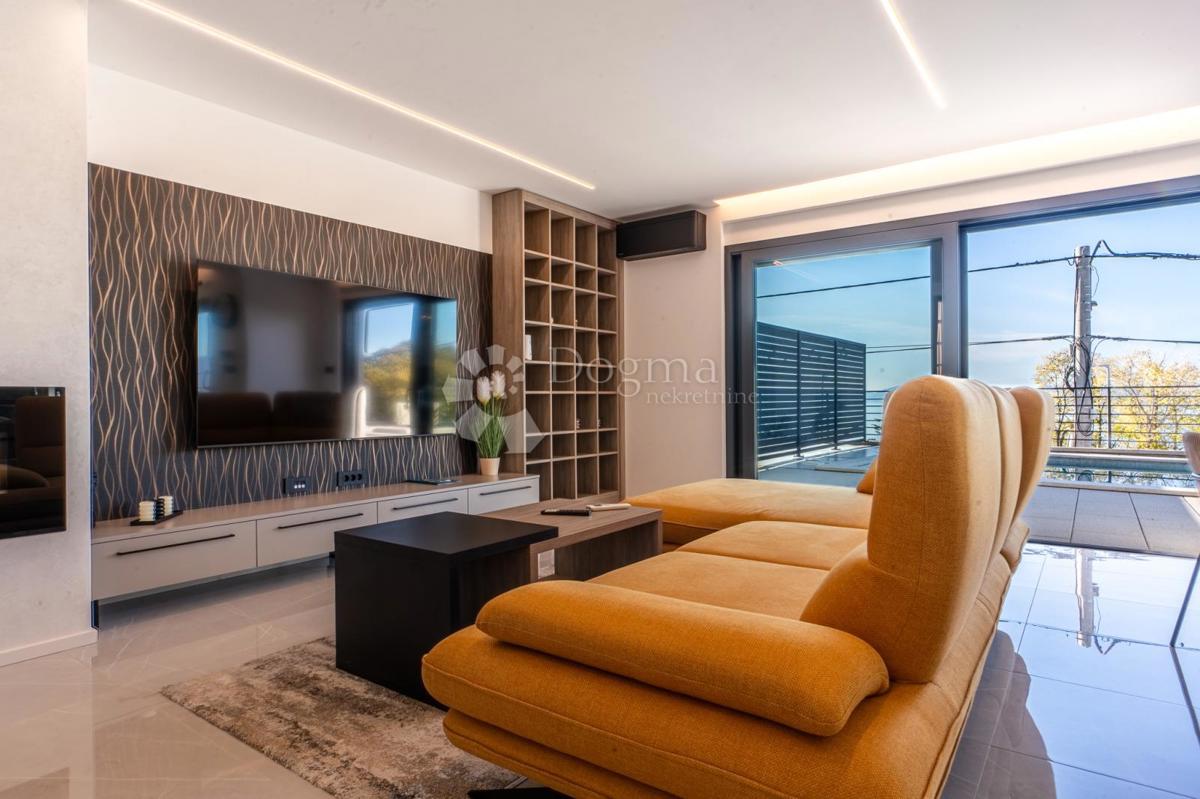 KOSTRENA SVETA LUCIJA