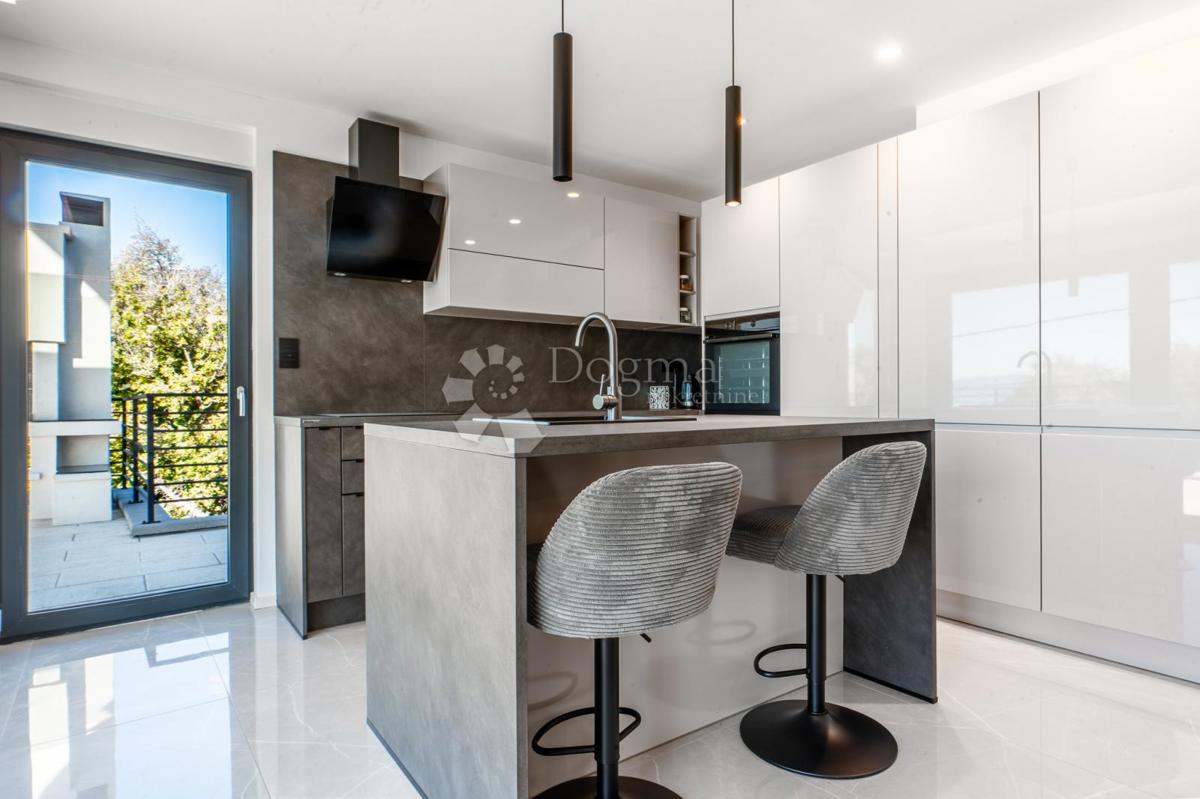 KOSTRENA SVETA LUCIJA