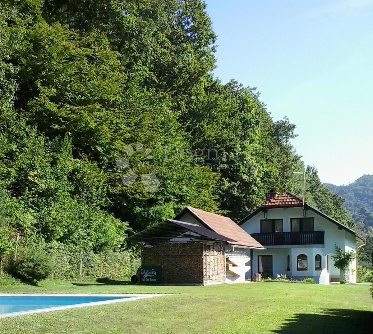 Дом BEDNJA, 159.000 €