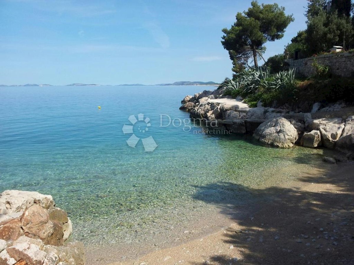 PRIMOŠTEN