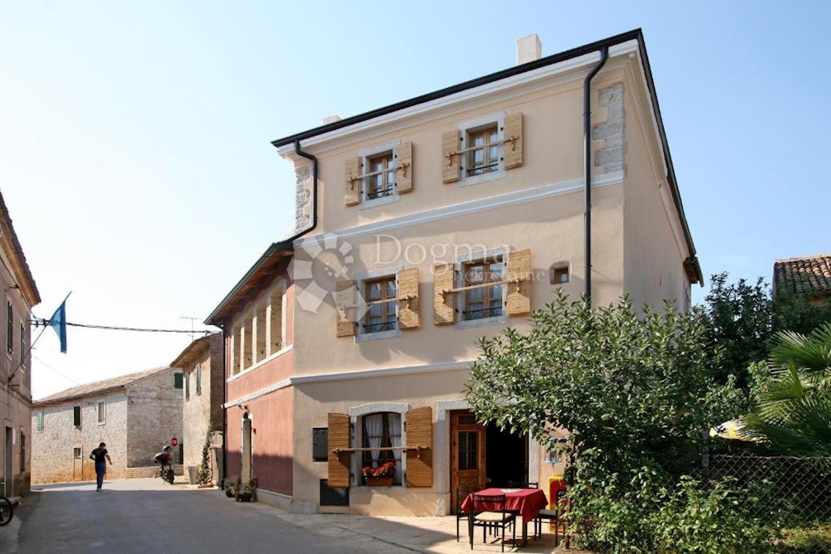 KAŠTELIR