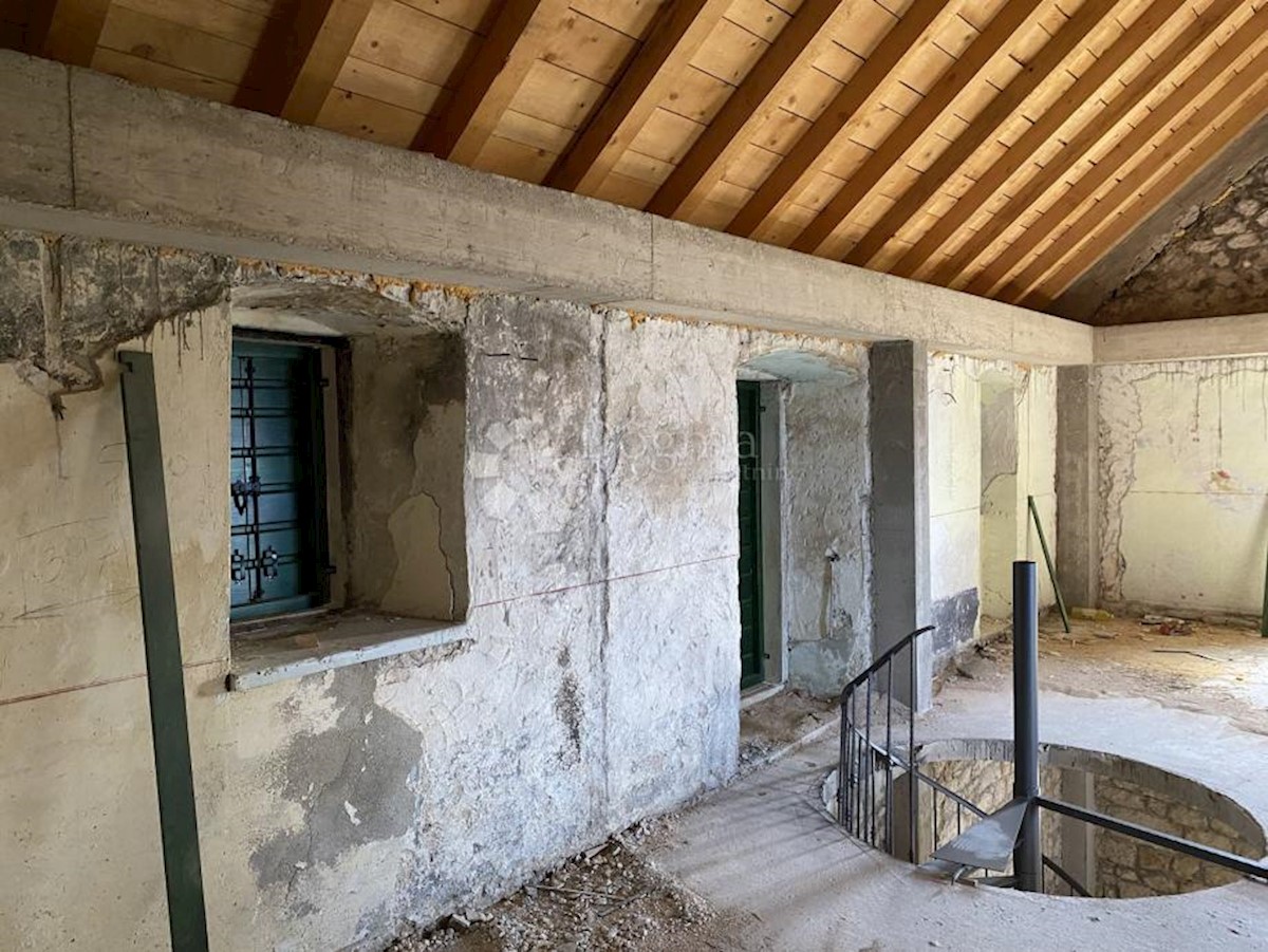 PODSTRANA