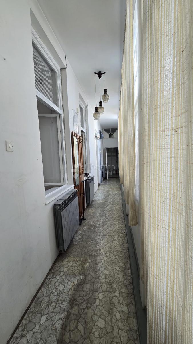 CENTAR