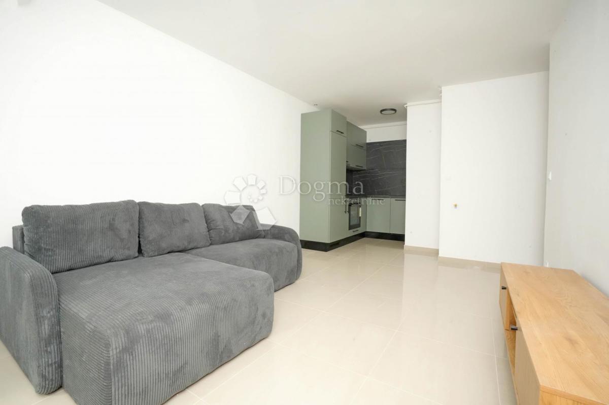 Appartamento PULA, 650 €