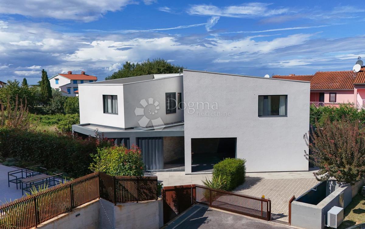 Дом POREČ, 1.250.000 €
