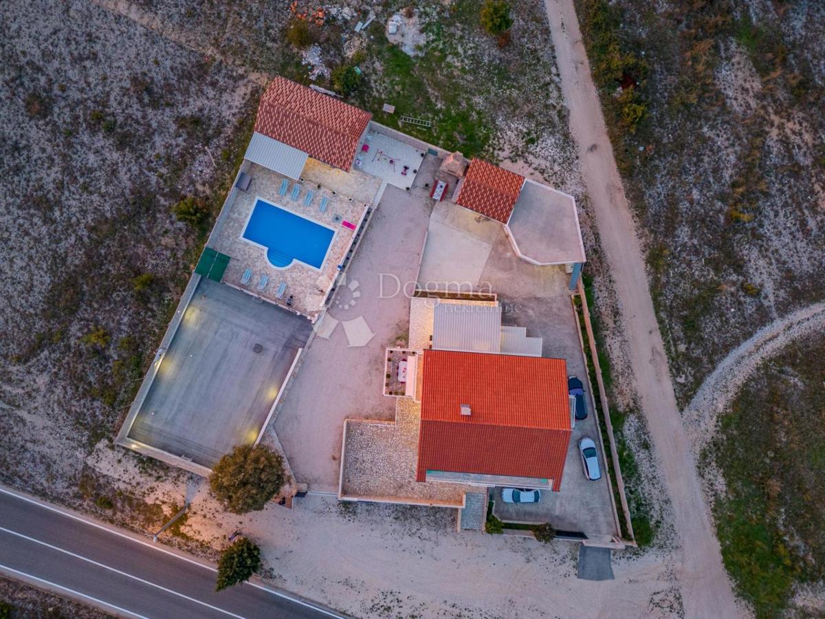 Дом BENKOVAC, 799.000 €