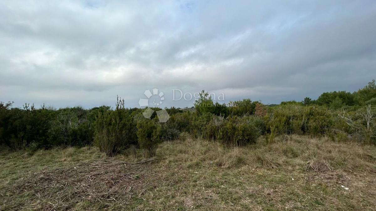 Terreno MEDULIN, 48.160 €